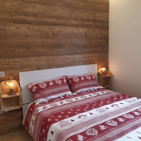 Azienda Agricola Agriturismo I Sei Petali Capo di Ponte Esterno foto