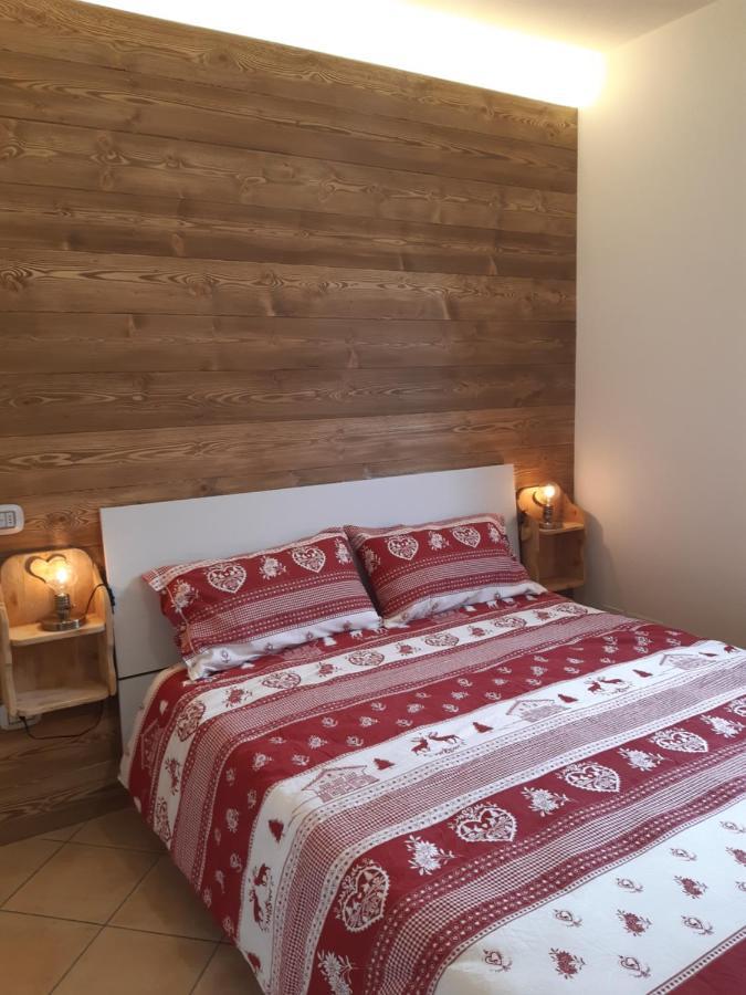 Azienda Agricola Agriturismo I Sei Petali Capo di Ponte Esterno foto