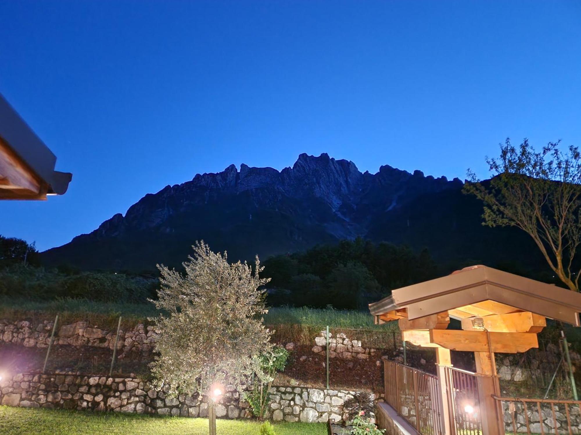 Azienda Agricola Agriturismo I Sei Petali Capo di Ponte Esterno foto